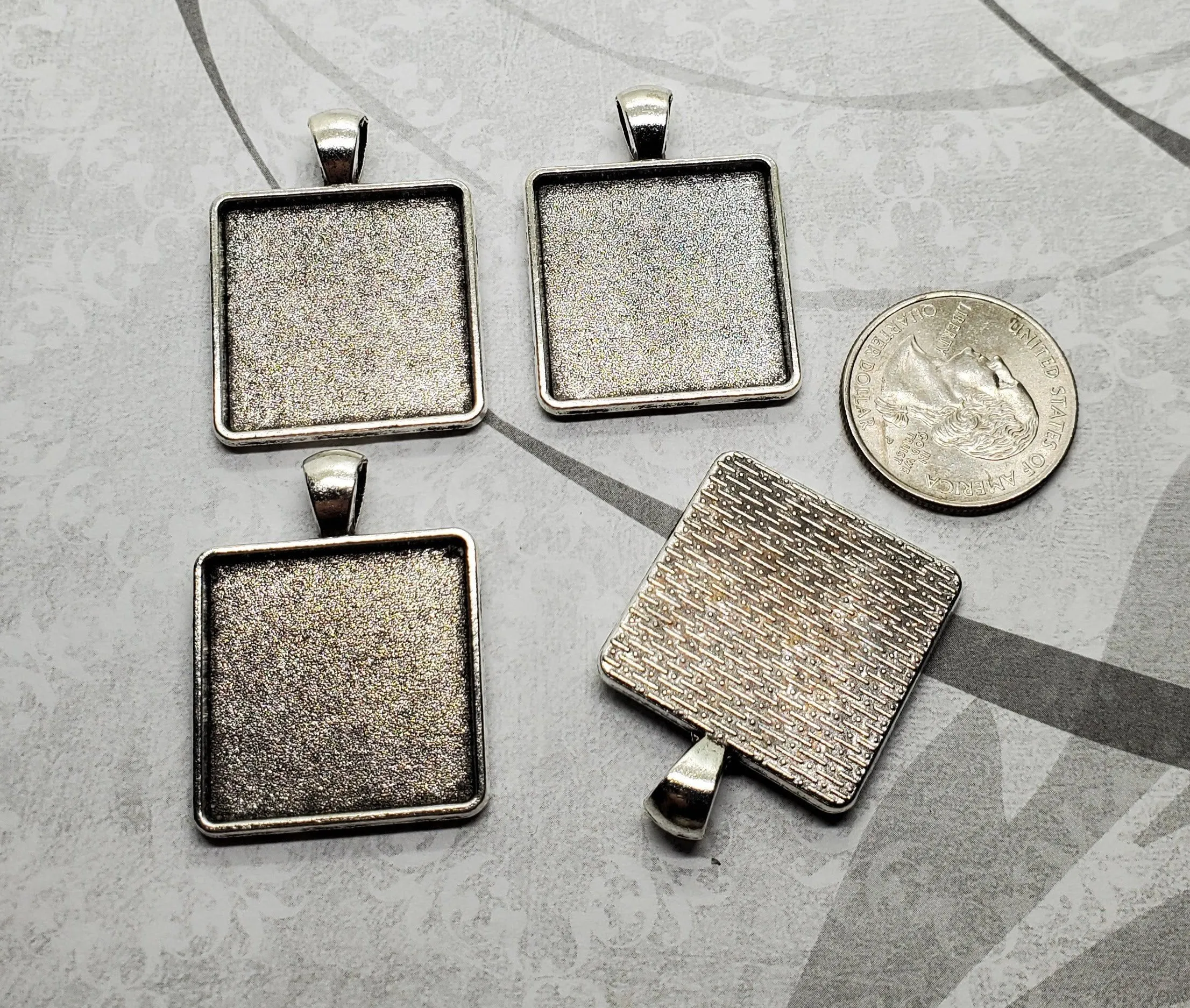 25mm Antique Silver Square Settings (4) - L1095