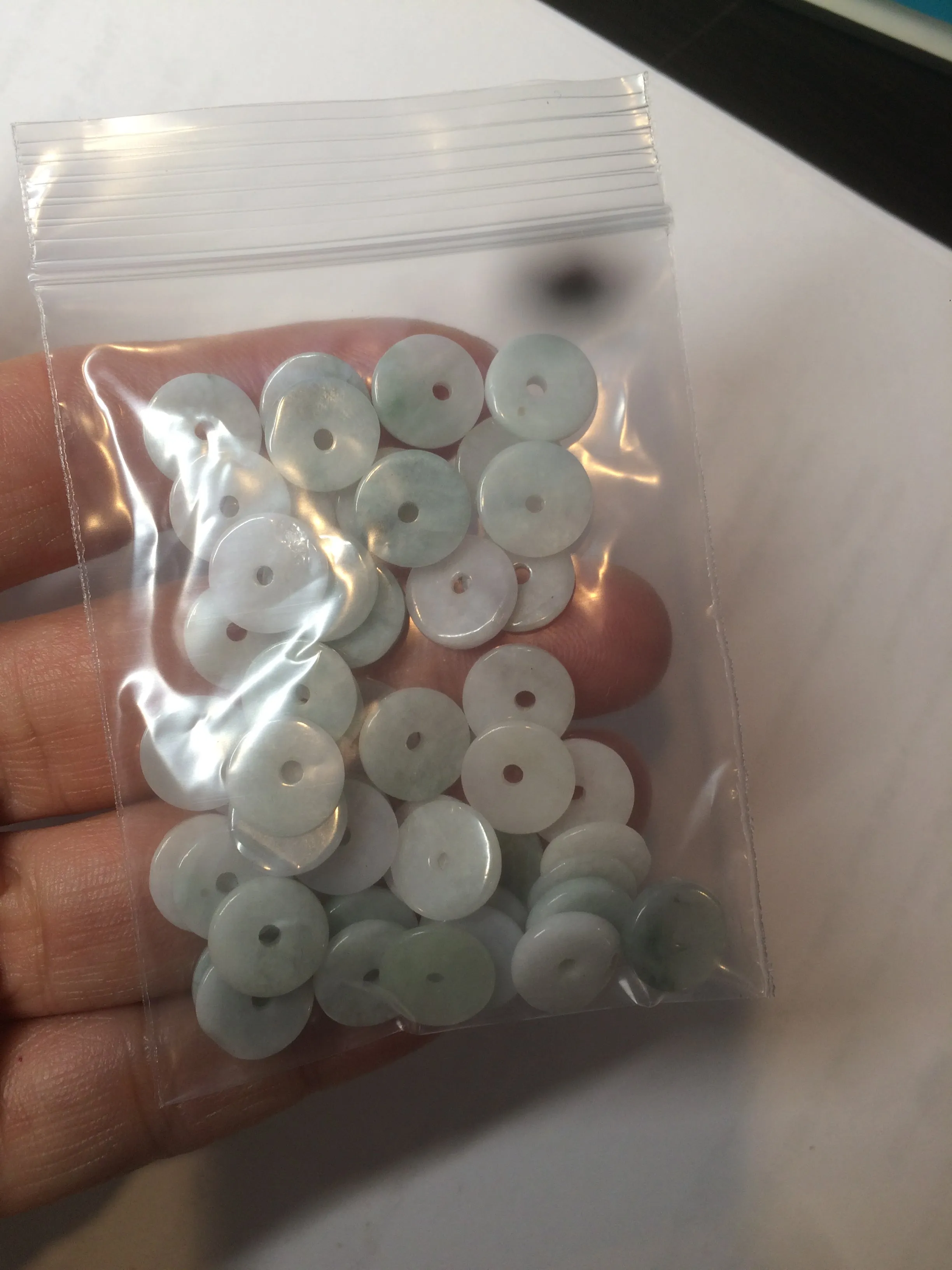 50 pieces of 100% Natural light green/white Jadeite Jade small safety button beads AS79 (supply)