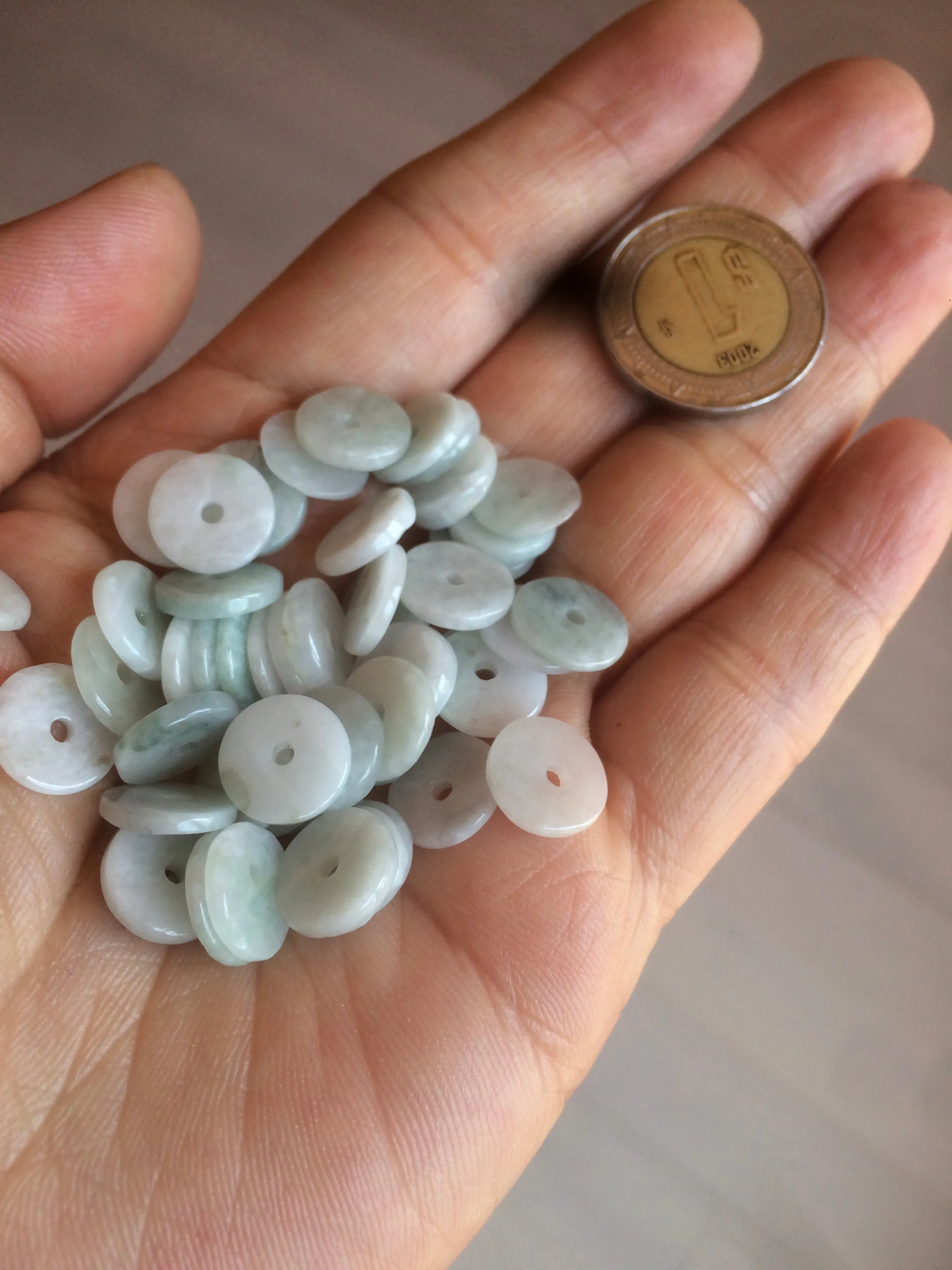 50 pieces of 100% Natural light green/white Jadeite Jade small safety button beads AS79 (supply)