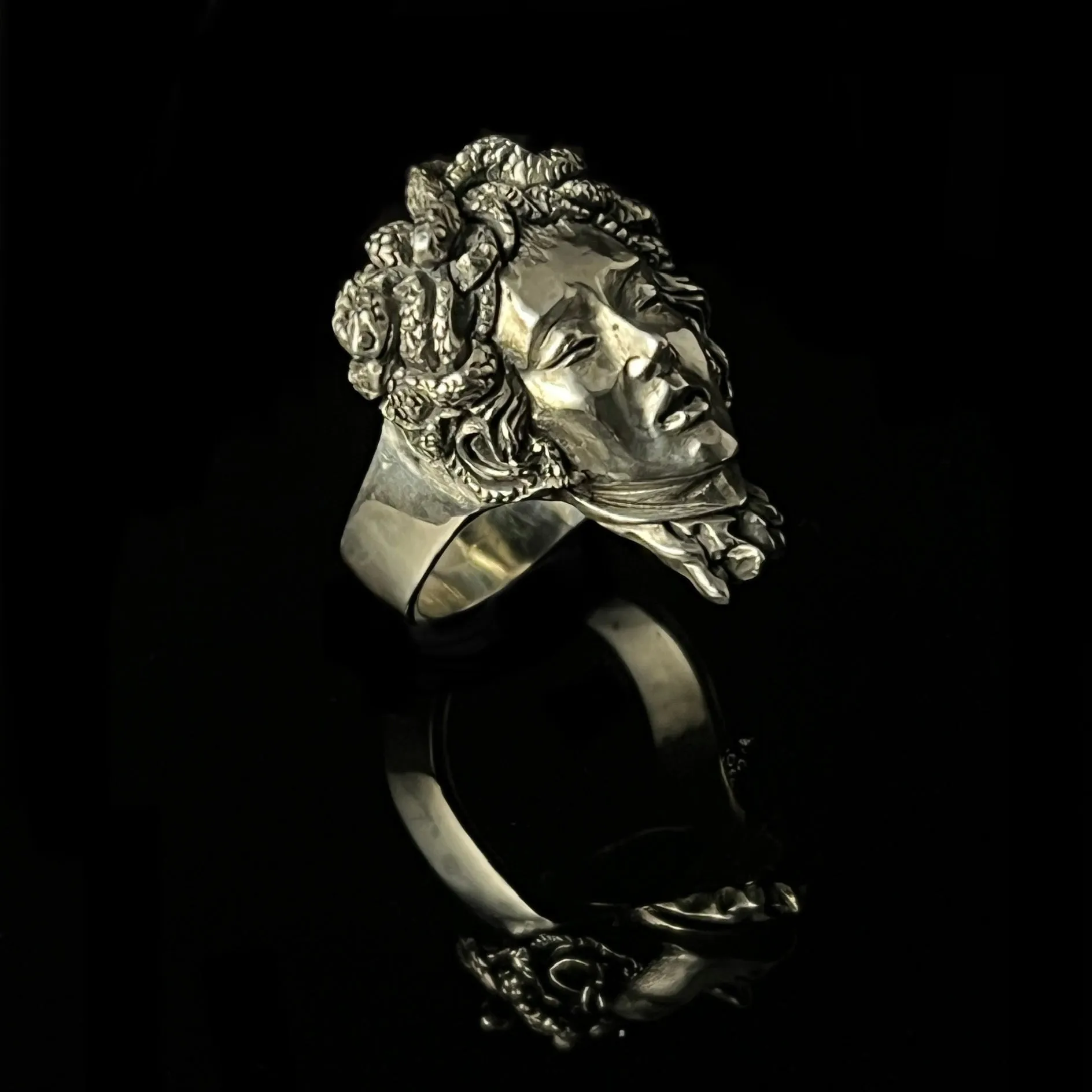 925 Medusa's Lament Ring