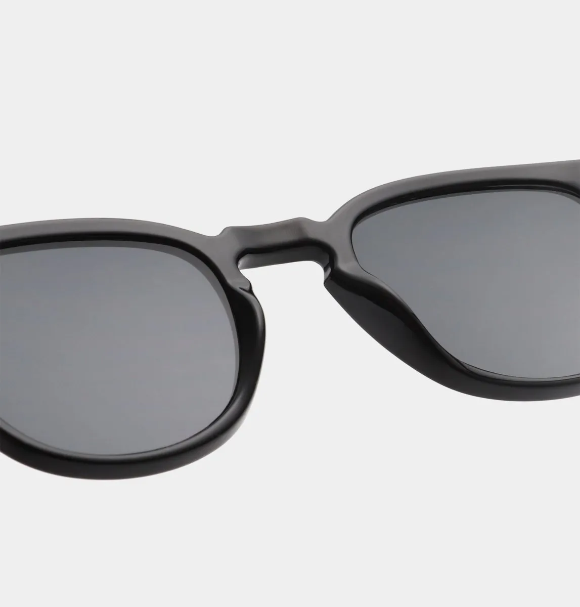 A. Kjrbede sunglasses Bate Black