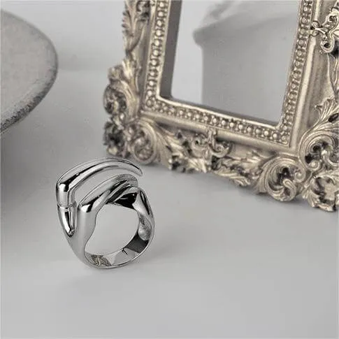 Adjustable Non-Tarnishing Fang Design Band Ring