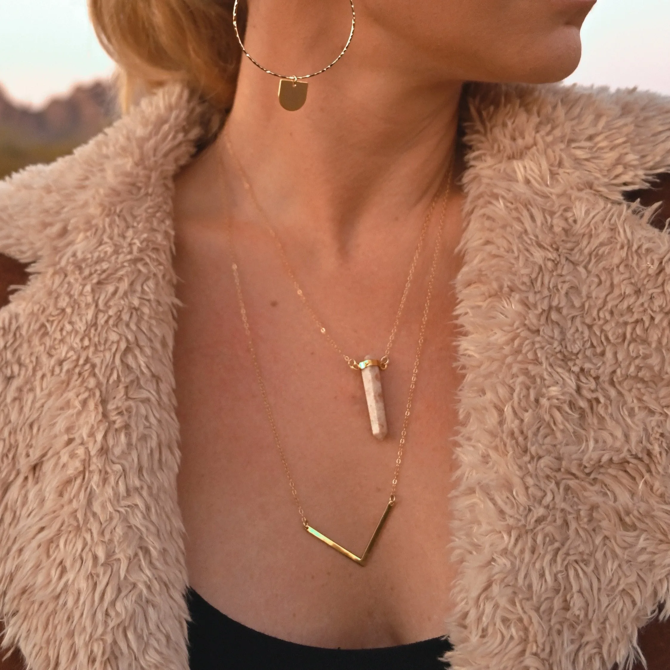 Aim True Gold Arrow Necklace