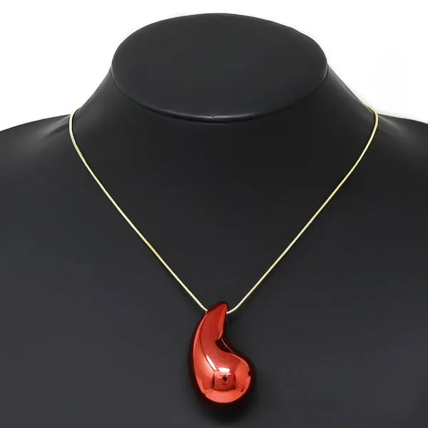 Chunky Teardrop Pendant Short Chain Necklace