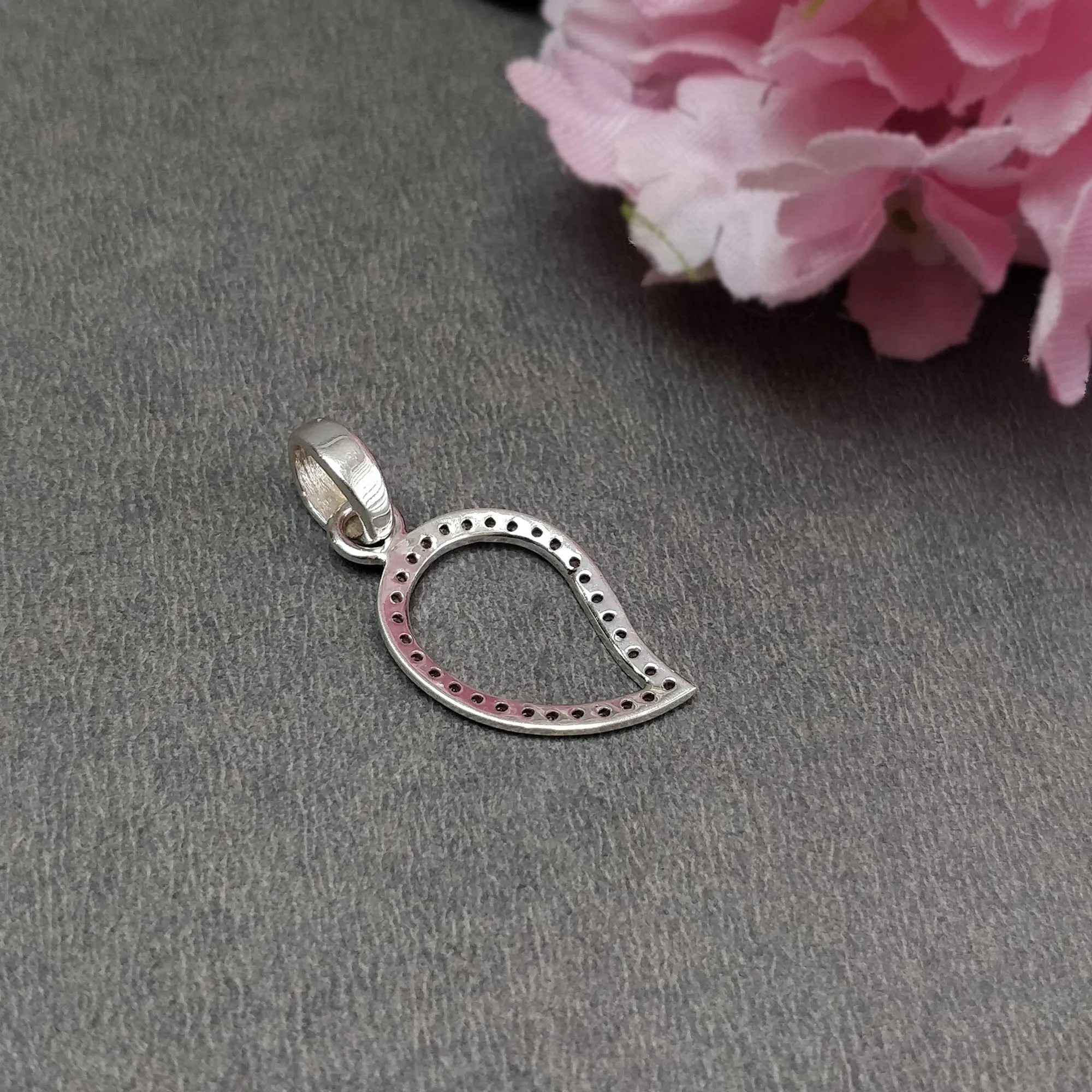 CUBIC ZIRCONIA With 925 Sterling Silver Pendant : 1.25gms(Approx) Fashion Small Leaf Pendant 1.24" Gift For Her