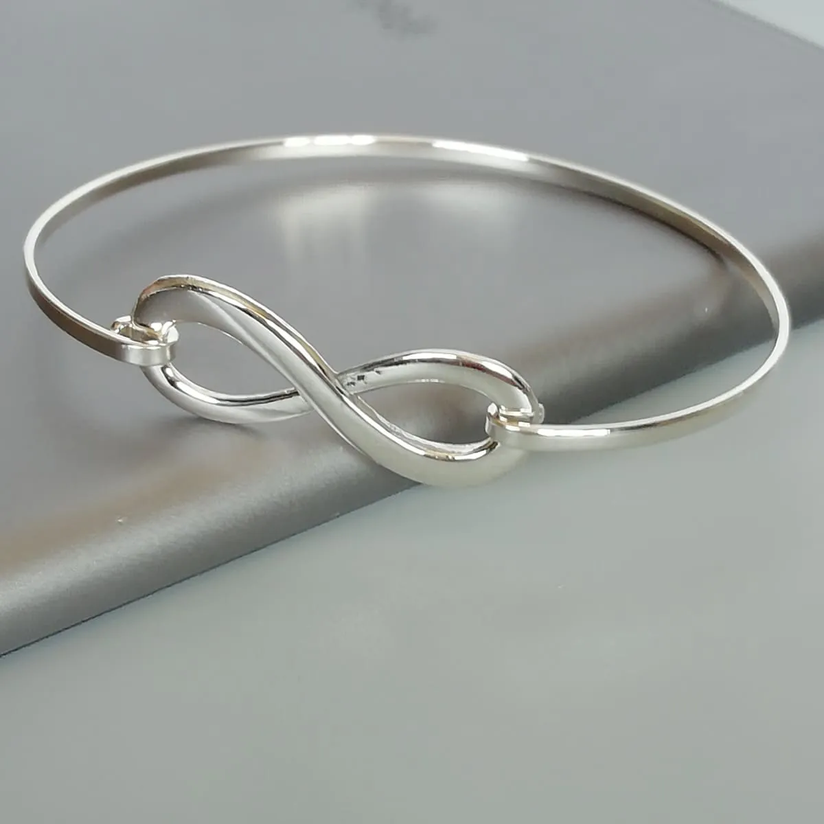 Infinity bangle | Sterling silver bangle | Cuff bracelet | Silver infinity | B14