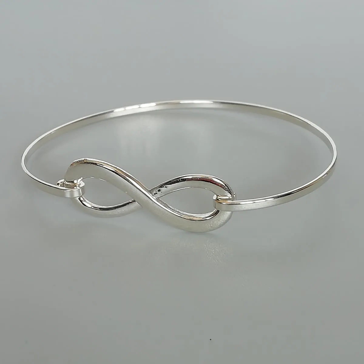 Infinity bangle | Sterling silver bangle | Cuff bracelet | Silver infinity | B14