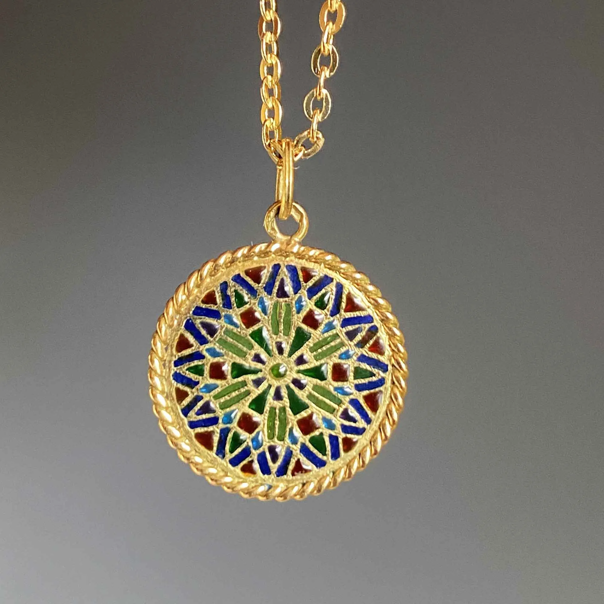 Exquisite 18K Gold Plique-à-Jour Enamel Pendant Necklace