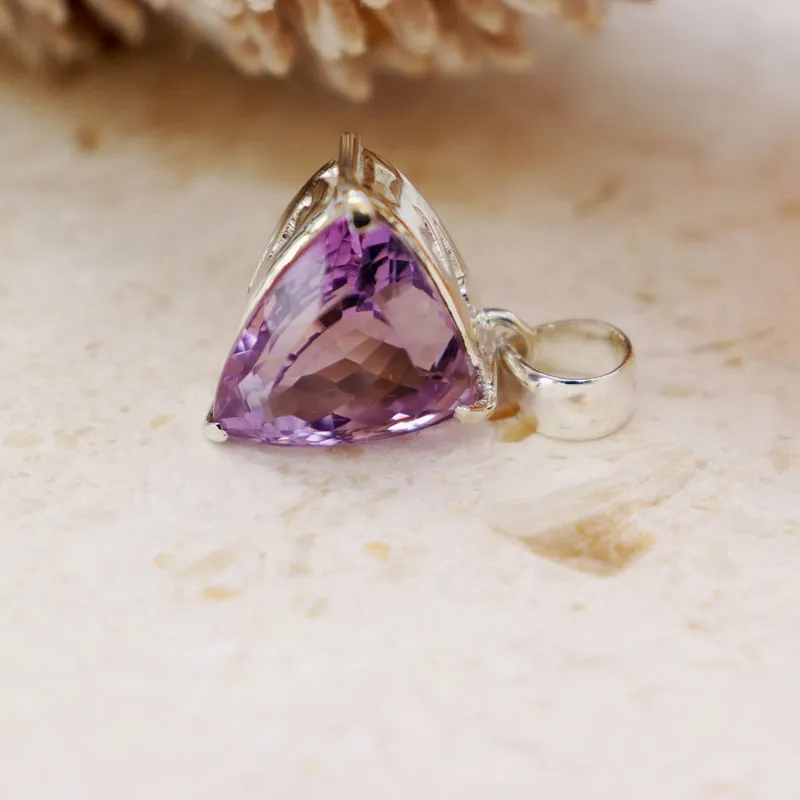 Si Amethyst Triangle Boho Pendant