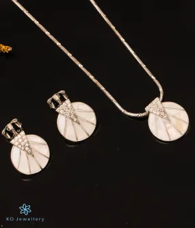 The Seashell Silver Pendant Set