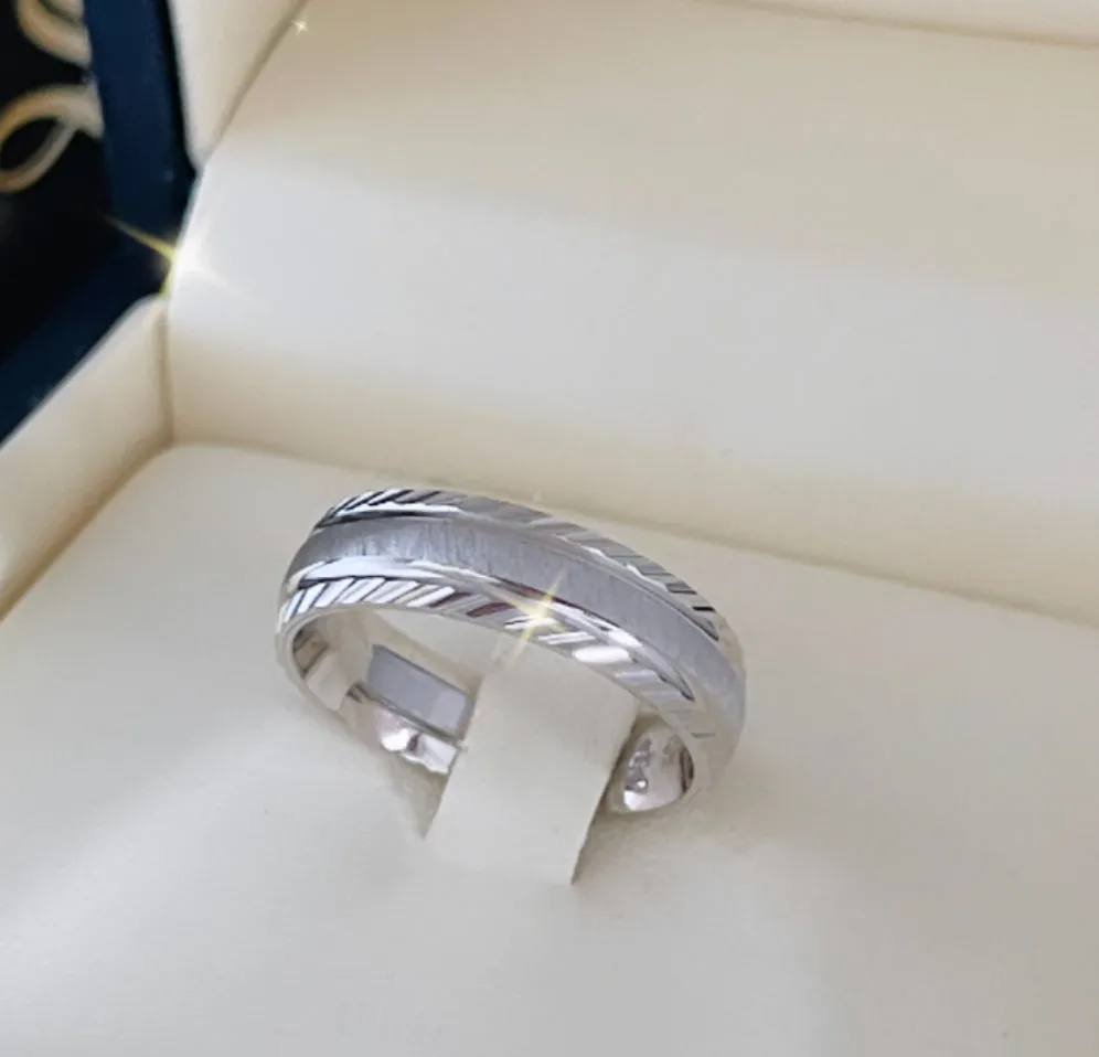 Wedding band WB102