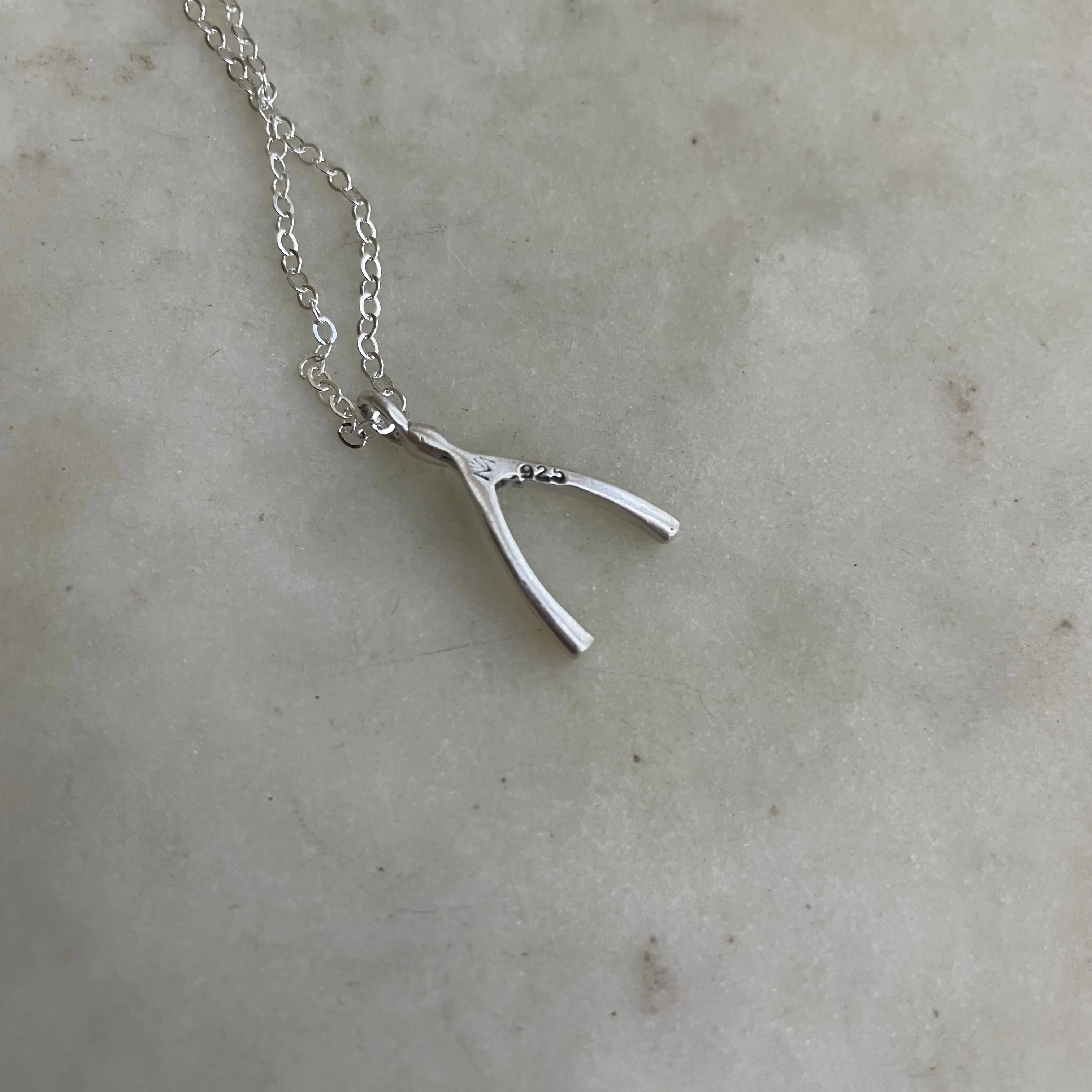 WISHBONE PENDANT